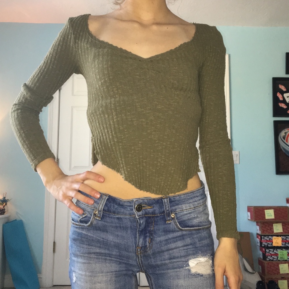 Green crop top